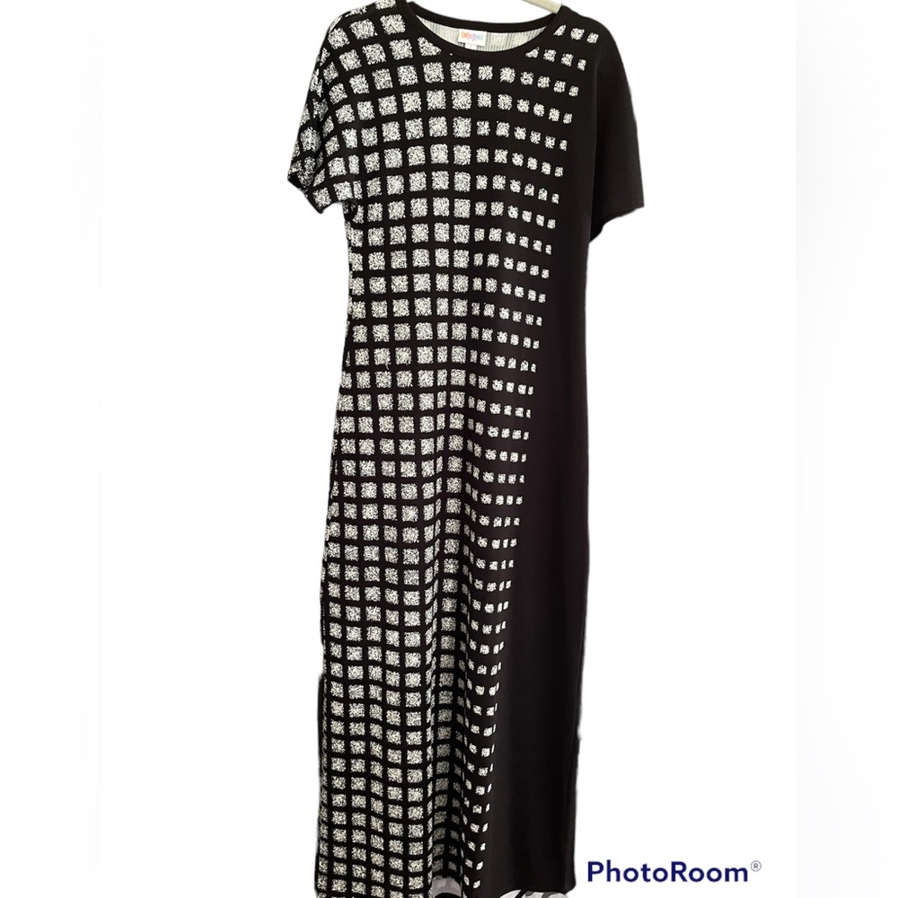 LuLaRoe Maxi Dress - Black and White Geometric